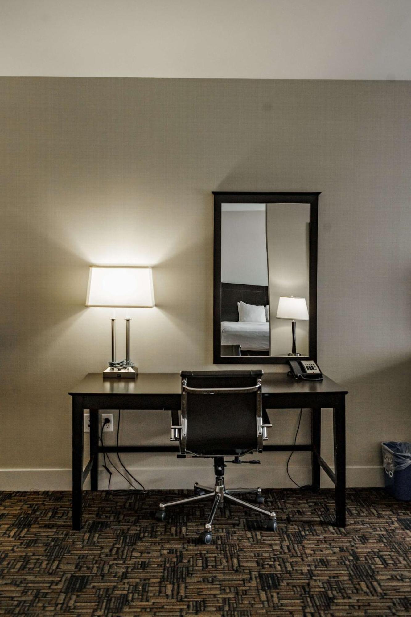 Radisson Hotel Edmonton Airport Leduc Eksteriør billede